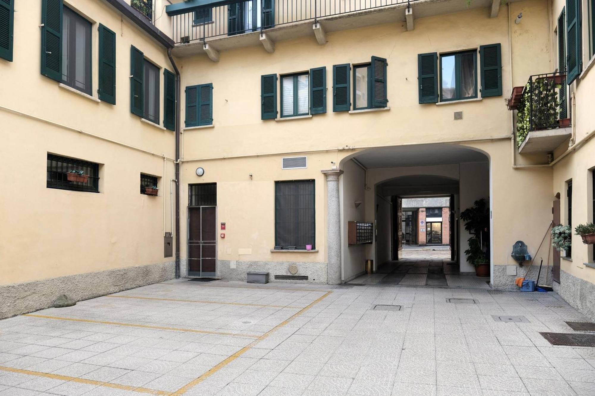 Comecasa Bright Terraced Apartment In Porta Romana Vicino Clinica Mangiagalli ミラノ エクステリア 写真